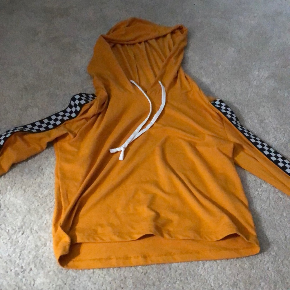 Long sleeve crop top shirt with hood